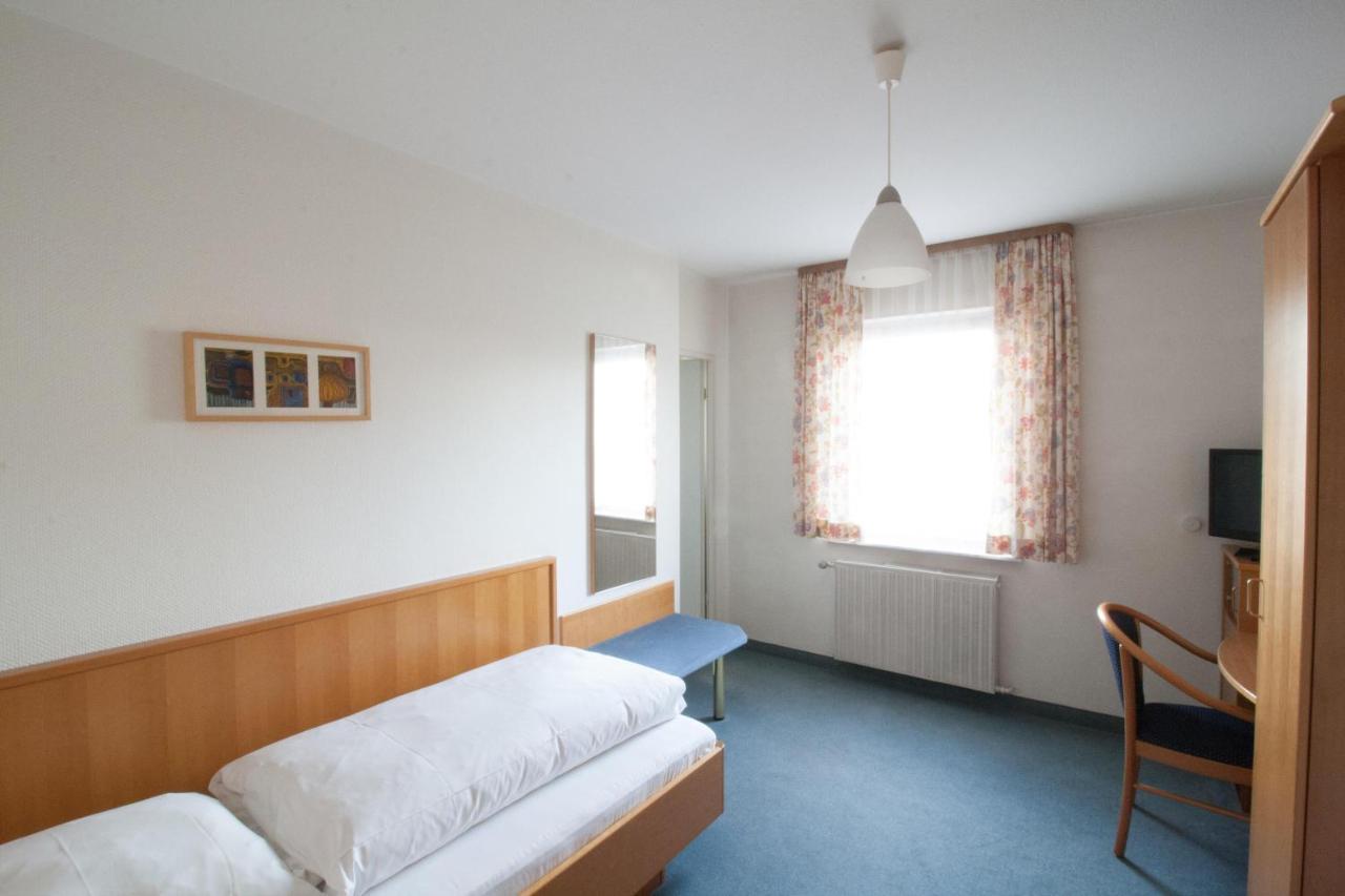 Hotel Krone Strassdorf Schwabisch Gmund Bagian luar foto
