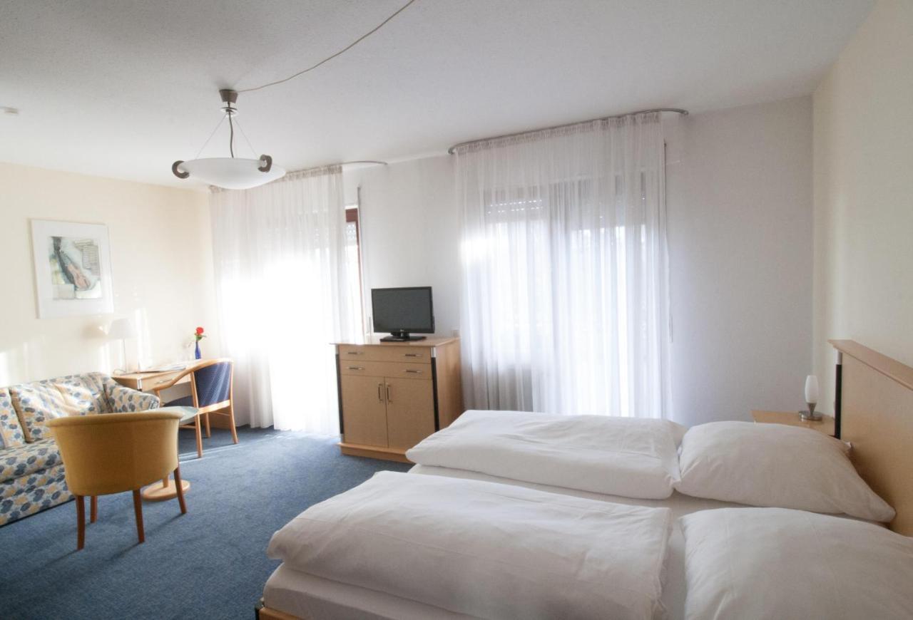 Hotel Krone Strassdorf Schwabisch Gmund Bagian luar foto