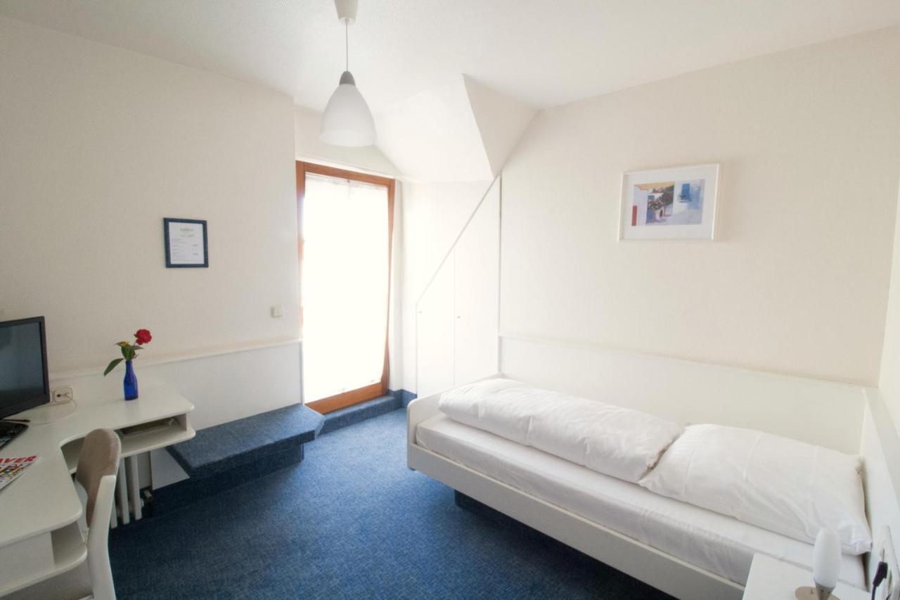 Hotel Krone Strassdorf Schwabisch Gmund Bagian luar foto
