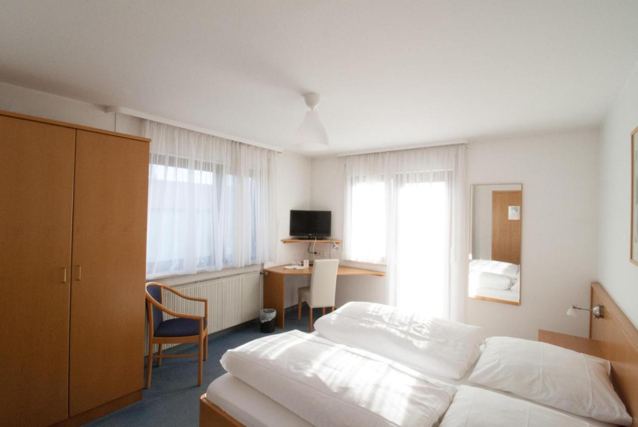 Hotel Krone Strassdorf Schwabisch Gmund Bagian luar foto